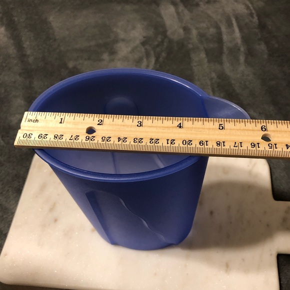 Blue Tupperware Plastic Rocker Top (Rock Top) Pitcher 1 L - Picture 6 of 15